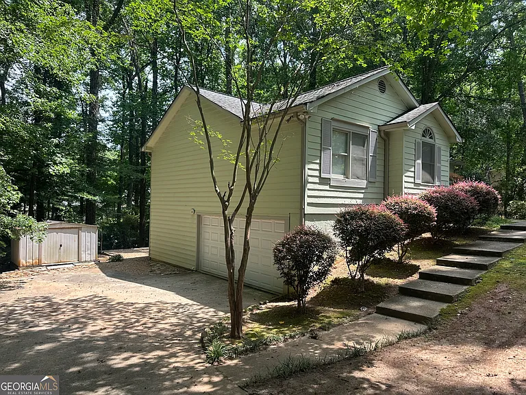 344 Summer Pl — Photo 2