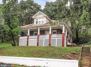 52 Main St, Felton, PA 17322