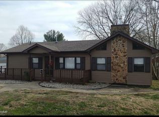 976 Wooddale Rd, Brandenburg, KY 40108