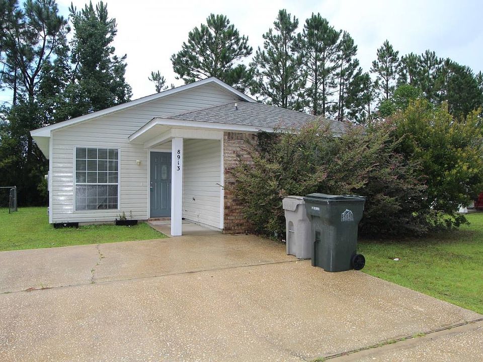 1st image of 8913 Forest Oak Dr