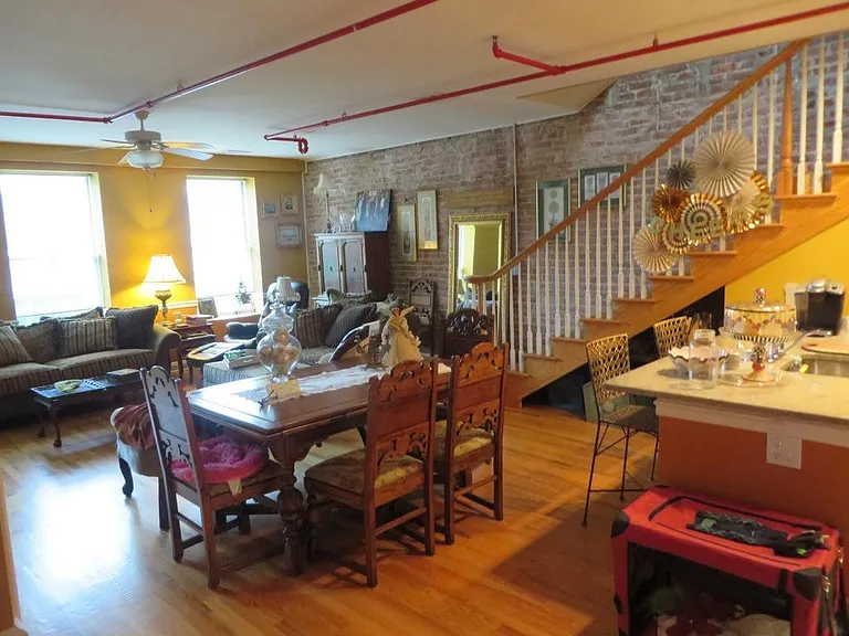 16 Washington St #302 — Photo 3
