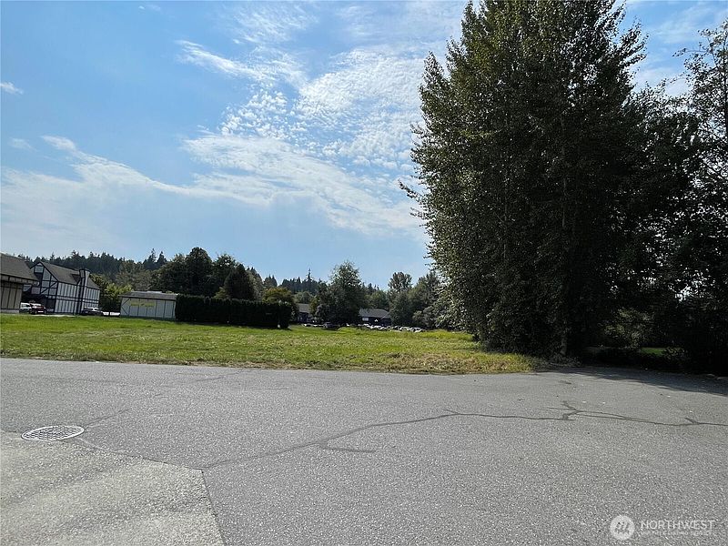 4th image of 3536 Jay Way