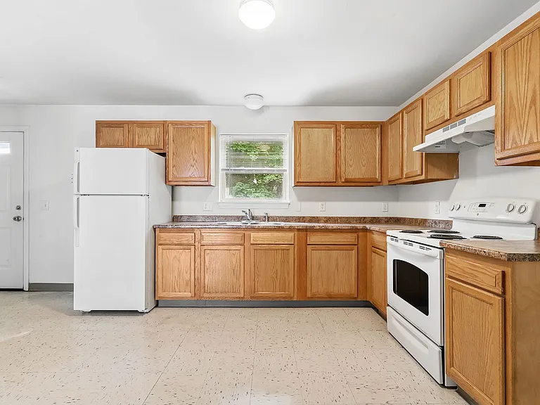 Chestnut Townhomes — Photo 12