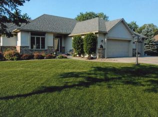 2244 Golf View Dr, River Falls, WI 54022
