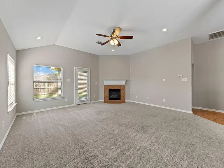 1014 Cavern Brook Ln — Photo 17