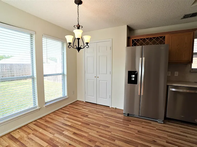 137 Magnolia Ln — Photo 4