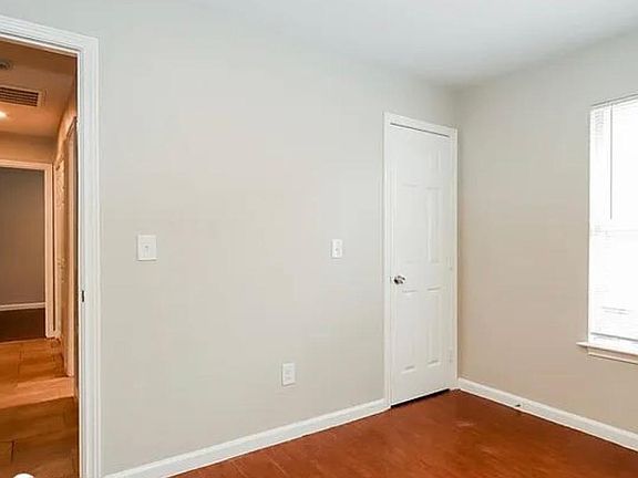 5th image of 15443 Bammel Fields Ct #1