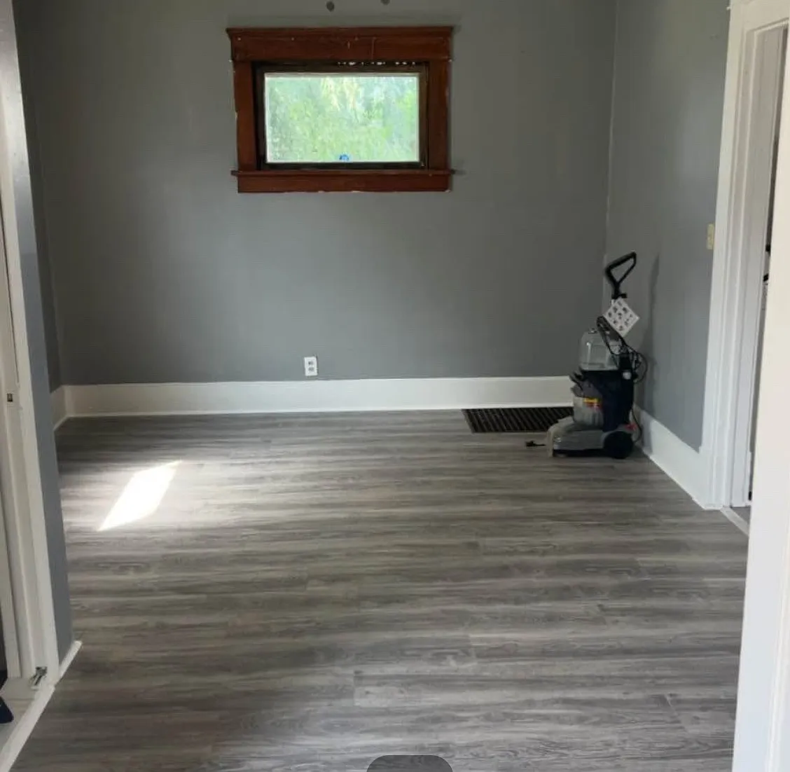1125 Auburn Pl NW — Photo 1