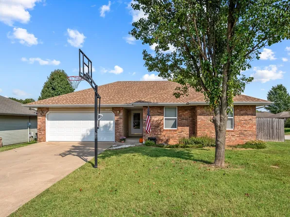 3049 W Scott Street, Springfield, MO 65802