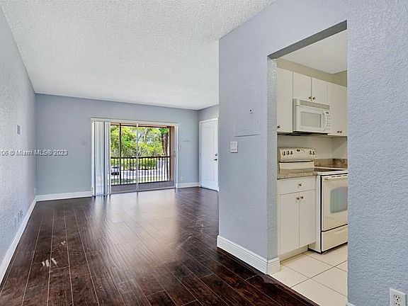 3rd image of 770 SE 2nd Ave #201