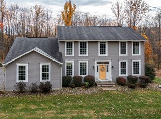 1406 District Rd, Fredonia, PA 16124
