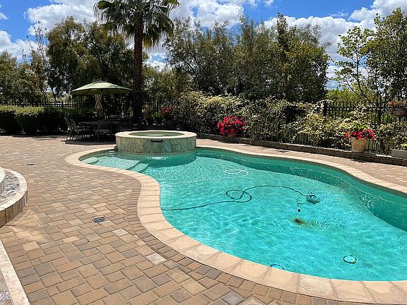 3rd image of 4305 Mansfield Dr