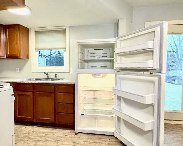 521 Cedar St NE — Photo 8