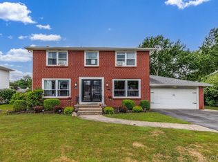 69 Culpepper Rd, Buffalo, NY 14221