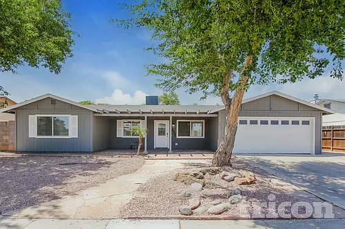 6237 W Marconi Ave Photo 1