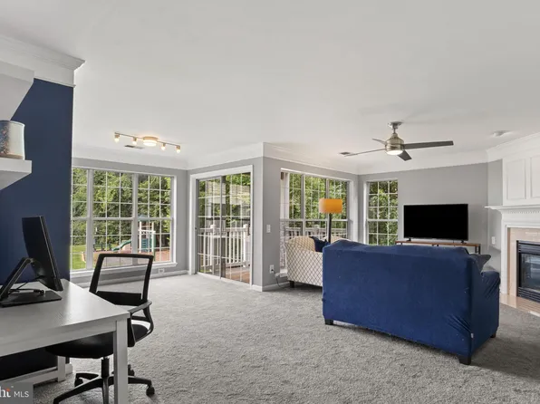 21845 Baldwin Sq Unit 201, Sterling, VA 20164