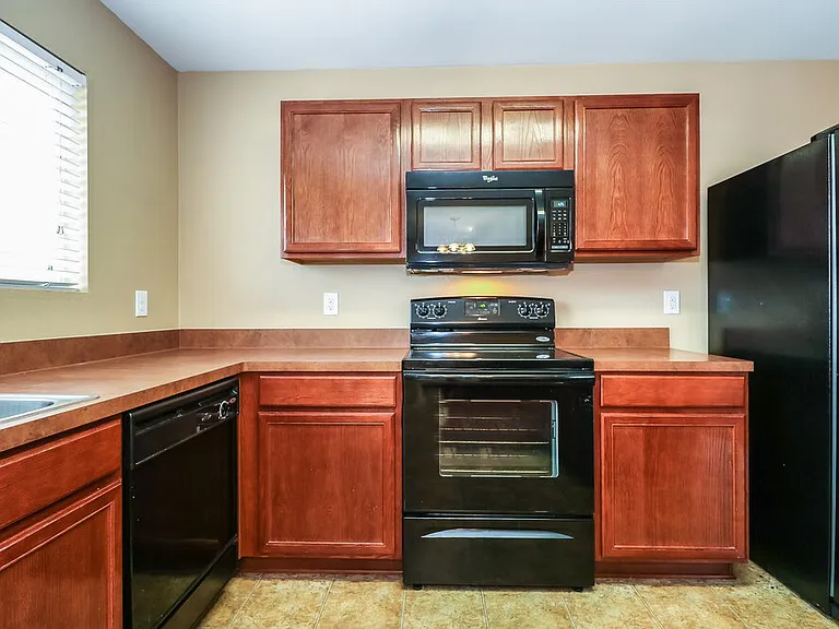 10001 Chrysalis Dr — Photo 7