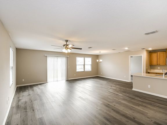 4th image of 9092 Tahoe Ln
