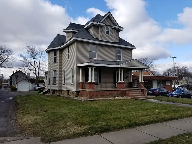 1015 S Arch Ave — Photo 2