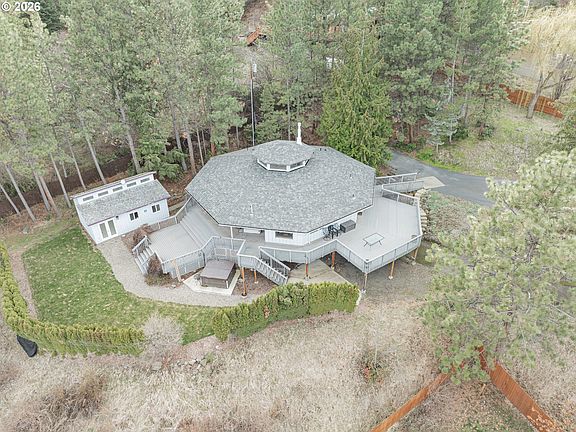 3rd image of 403 Allium St