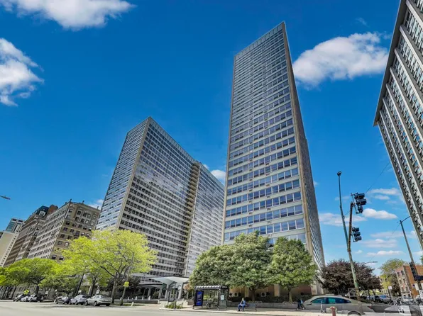 3550 N Lake Shore Dr APT 228, Chicago, IL 60657