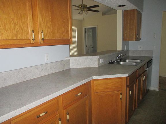 5th image of 7244 Longhorn Cir N