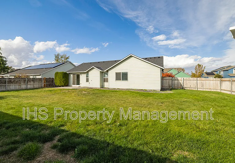 1701 W 30th Ave — Photo 13