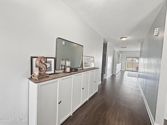 3rd image of 142 Beallwood Drive