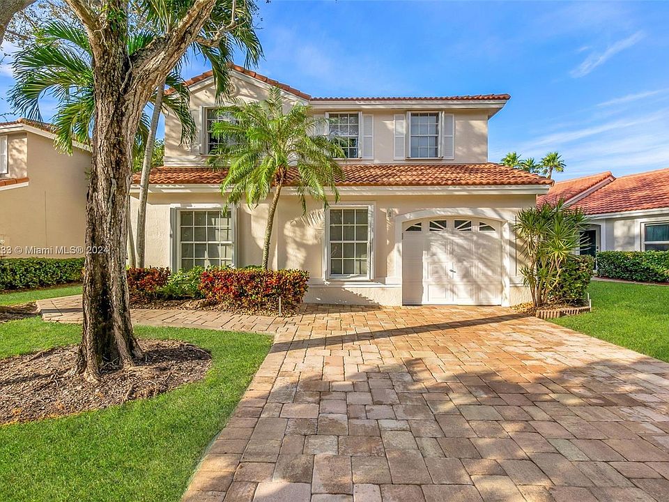 1st image of 903 Garnet Cir