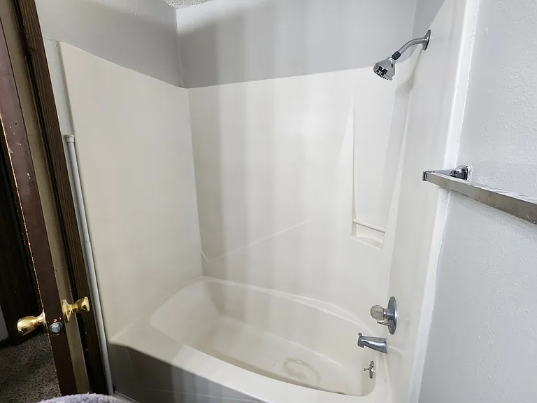 79 E Clark St #7 — Photo 6
