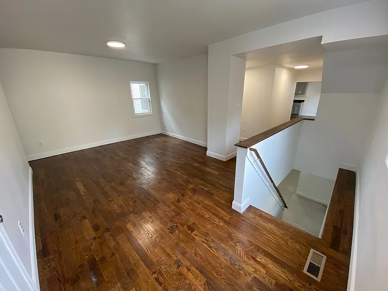131 Bristol St #1 — Photo 1