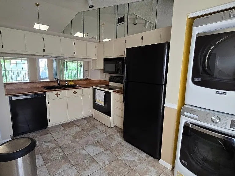 15178 Parkside Dr #202 — Photo 12
