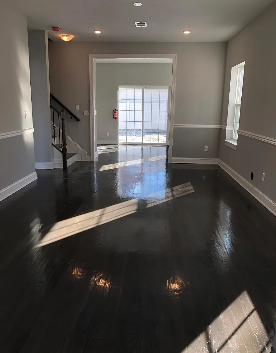 3 bed, 2.5 bath, 1450 sqft, $3,689 — Photo 2