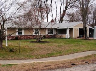 6 Dixon Rd, Brockton, MA 02302