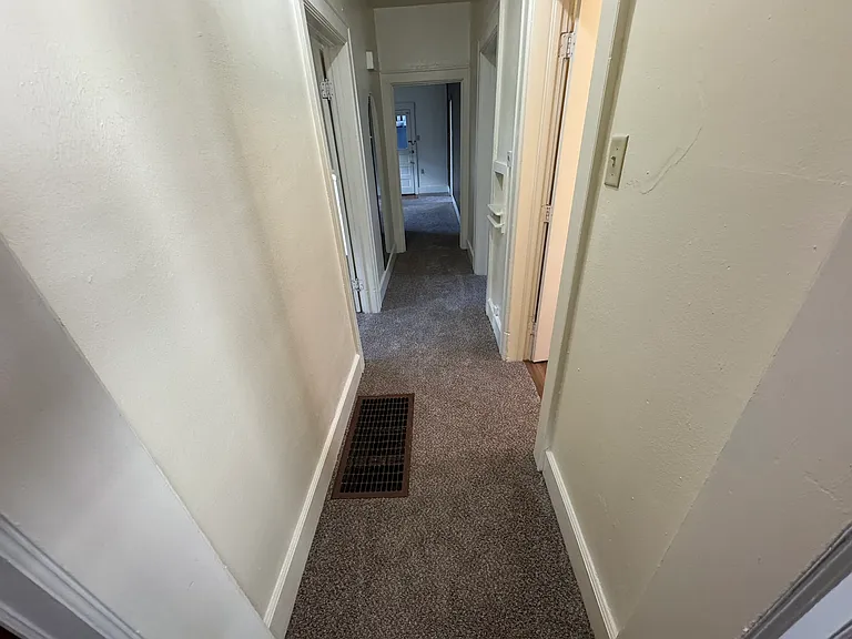 1237 W Edwards St #1237 — Photo 5