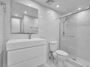 19380 Collins Ave APT 214, Sunny Isles Beach, FL 33160