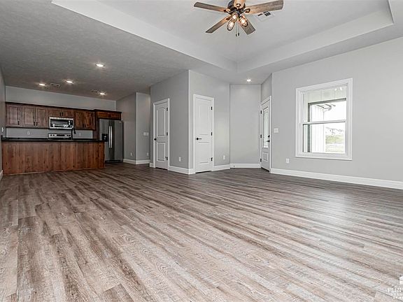 4th image of 214 Michaels Way