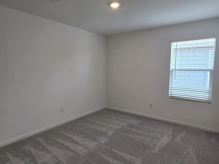 1305 Salton Ln — Photo 5