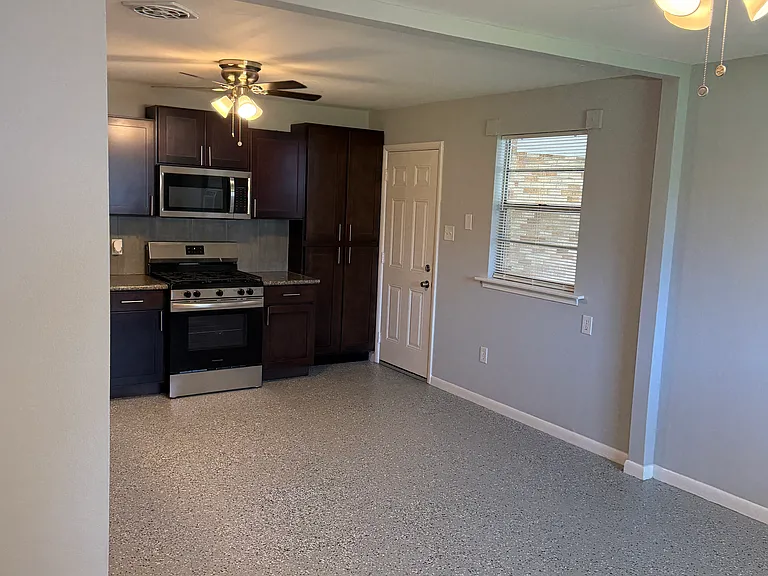 732 Arnold Ave — Photo 5