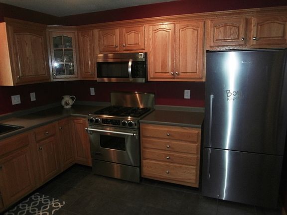2nd image of 2324 Oxford Ln