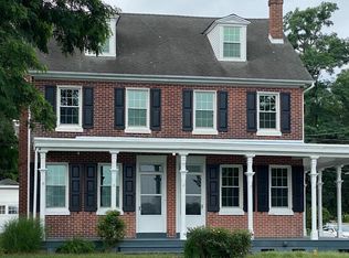 62 Riverbank Ave, Beverly, NJ 08010