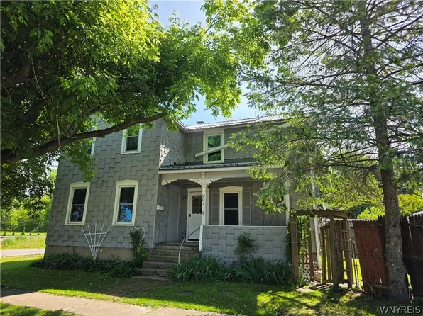 701 Genesee St, Medina, NY 14103