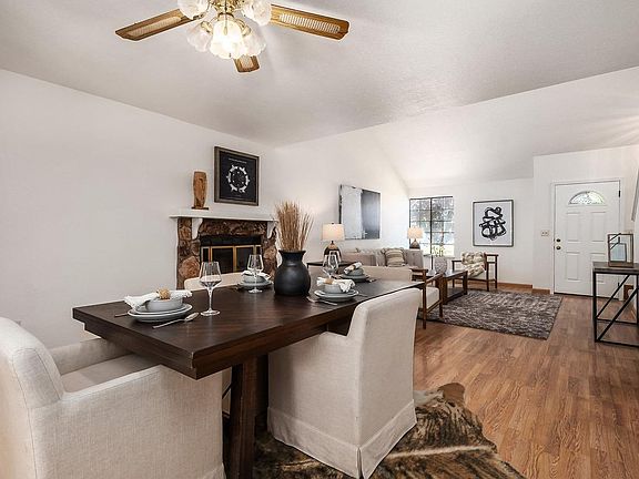 4th image of 993 Hacienda Circle