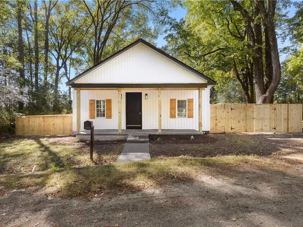 17348 Sebrell Ave, Courtland, VA 23837