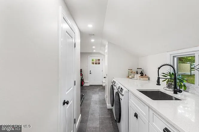301 Westwood Dr — Photo 9