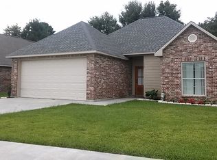 115 Rue Nuage, Carencro, LA 70520