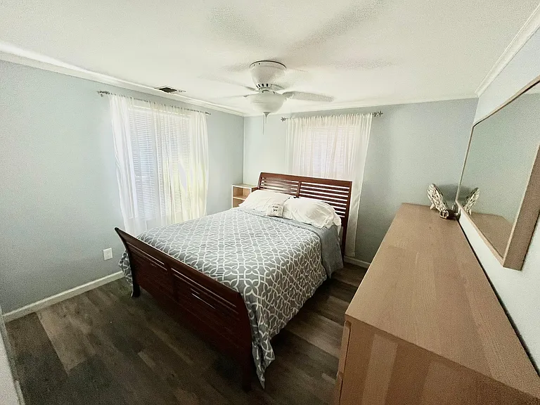 113 Carmel Dr — Photo 11