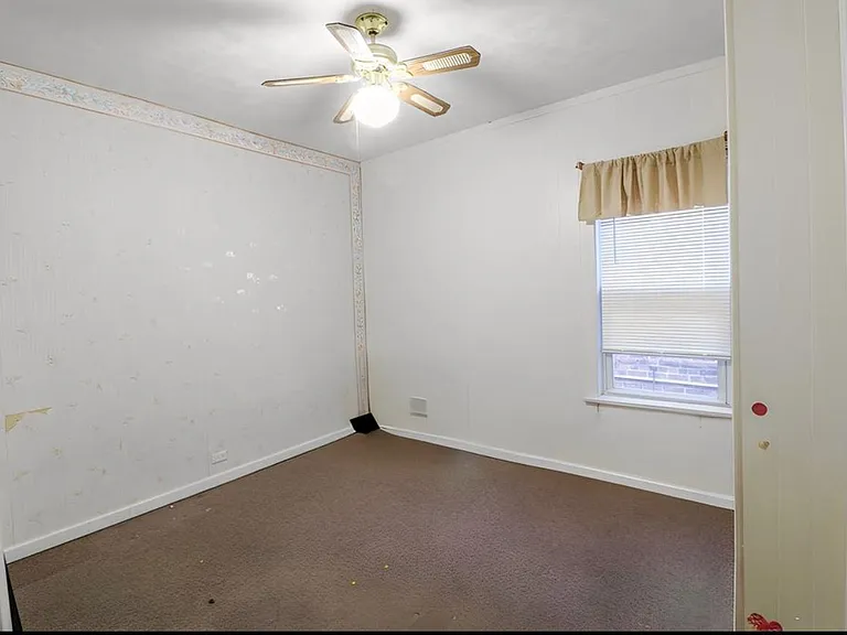 1643 Lurting Ave #2 — Photo 2