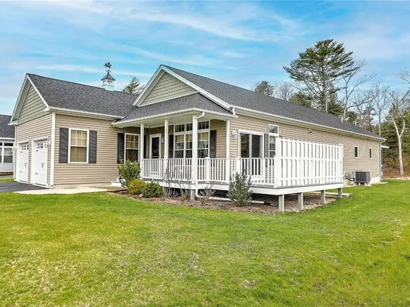 88 Fescue Ln, South Kingstown, RI 02879