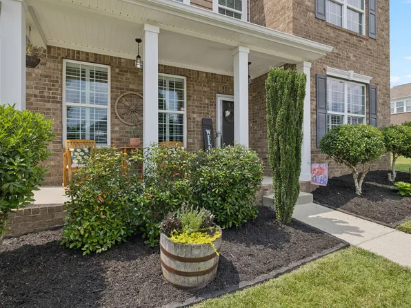 1300 Riverbirch Way, Hermitage, TN 37076